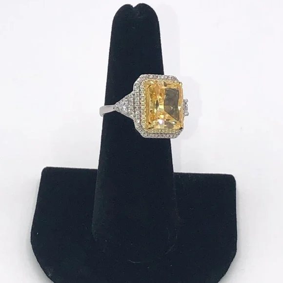 8ct Fancy Canary Ring - Picture 6 of 12